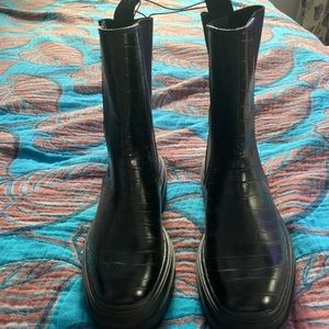 Zara Croc Embossed Boots NWT. Size 39